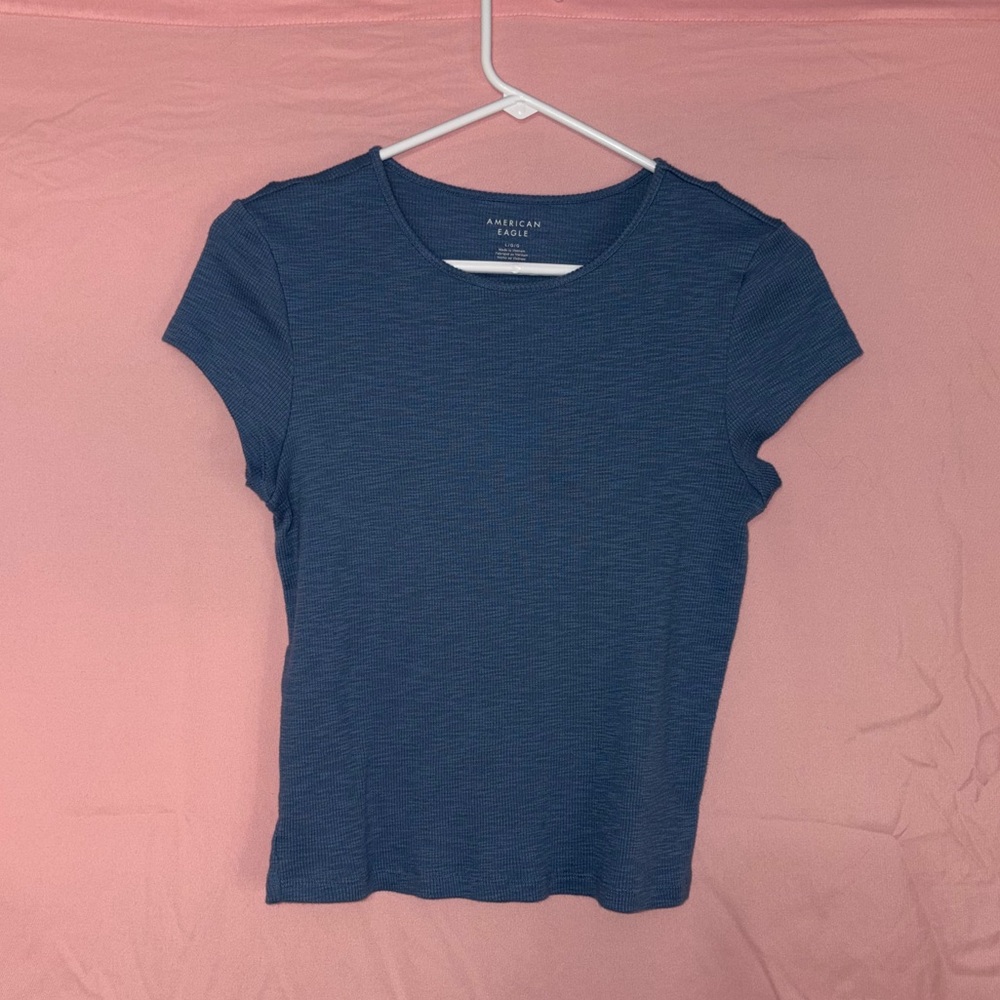 American Eagle Outfitters Light Blue Short Sleeve Tee